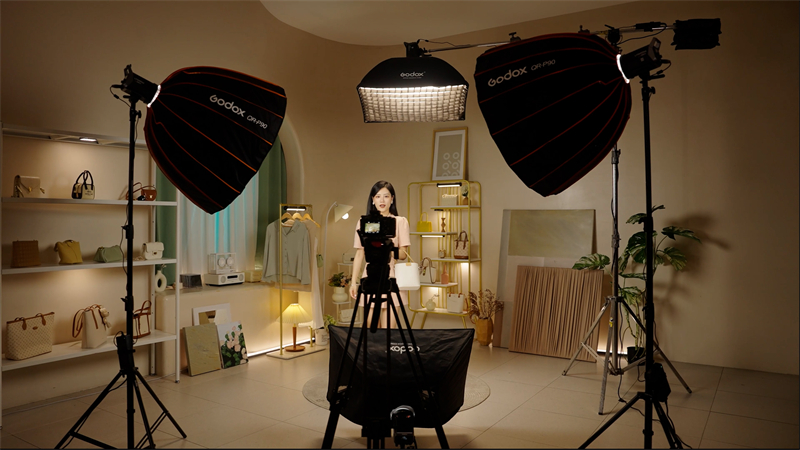 Studio Flashes-GODOX Photo Equipment Co.,Ltd.